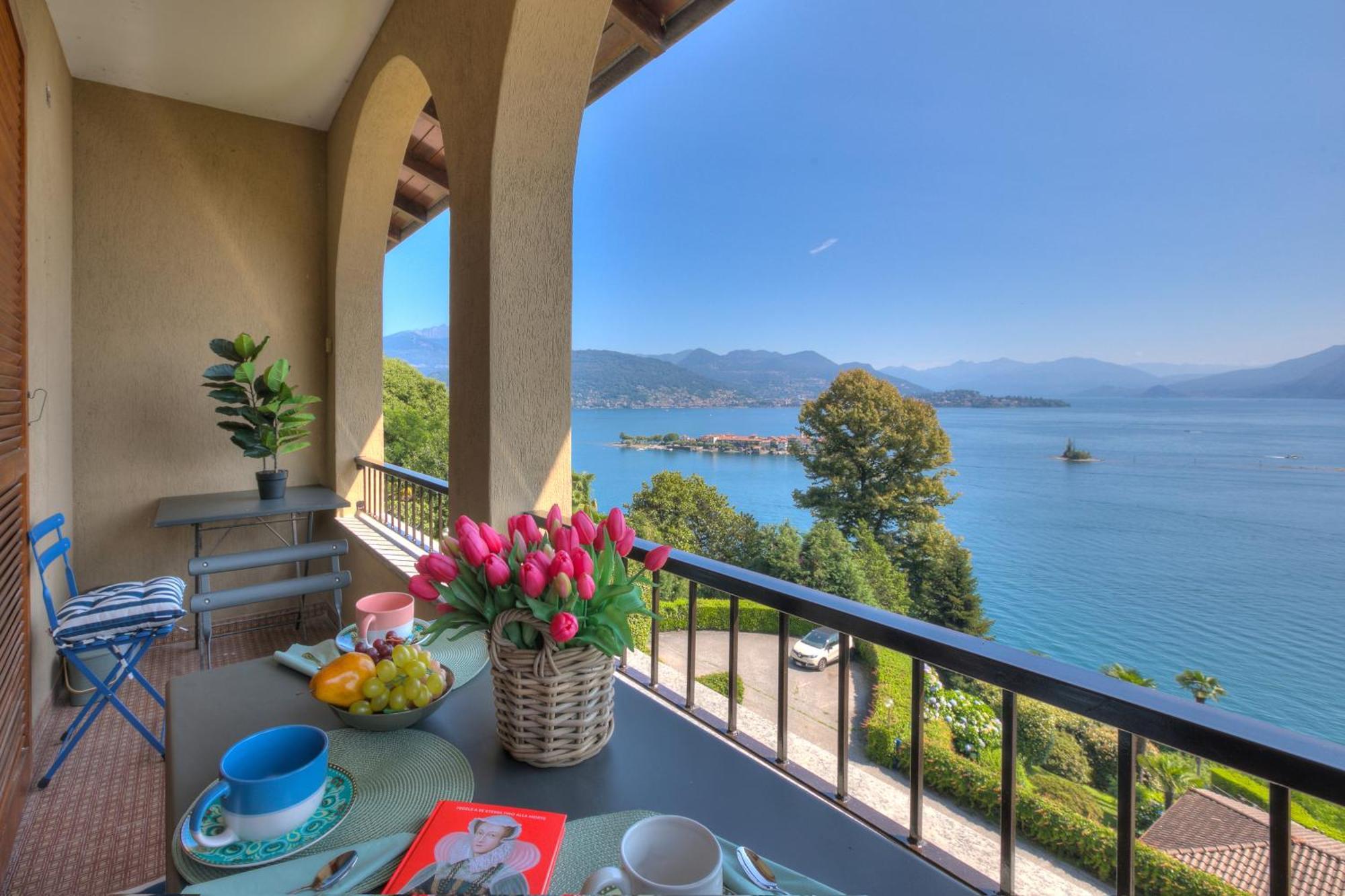 Pandora Lake View Stresa - Happy Rentals Экстерьер фото